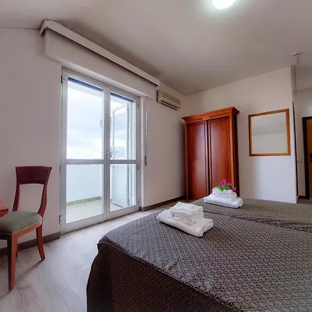 Lanka 2 Stelle Hotell 3*